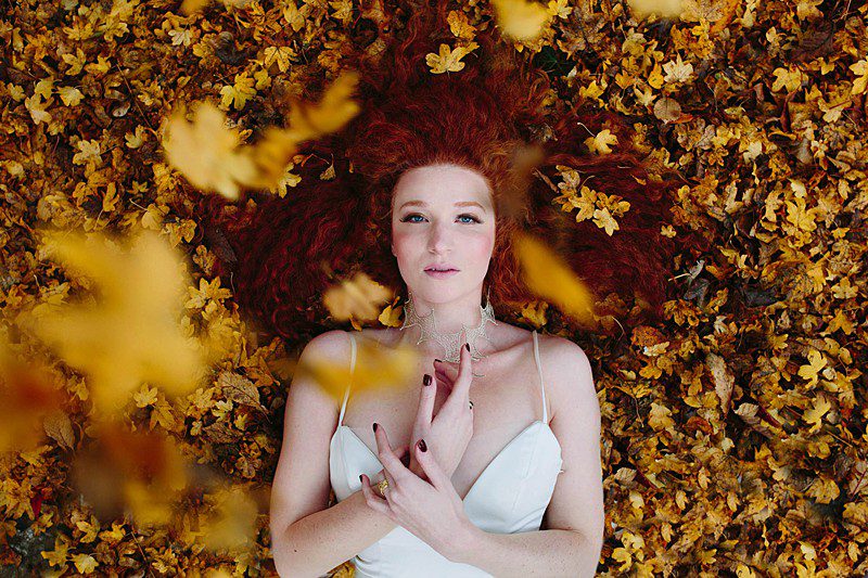 falling leaves autumn bride