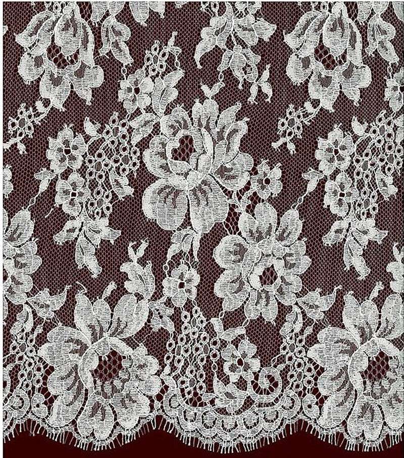 lace sample chantilly