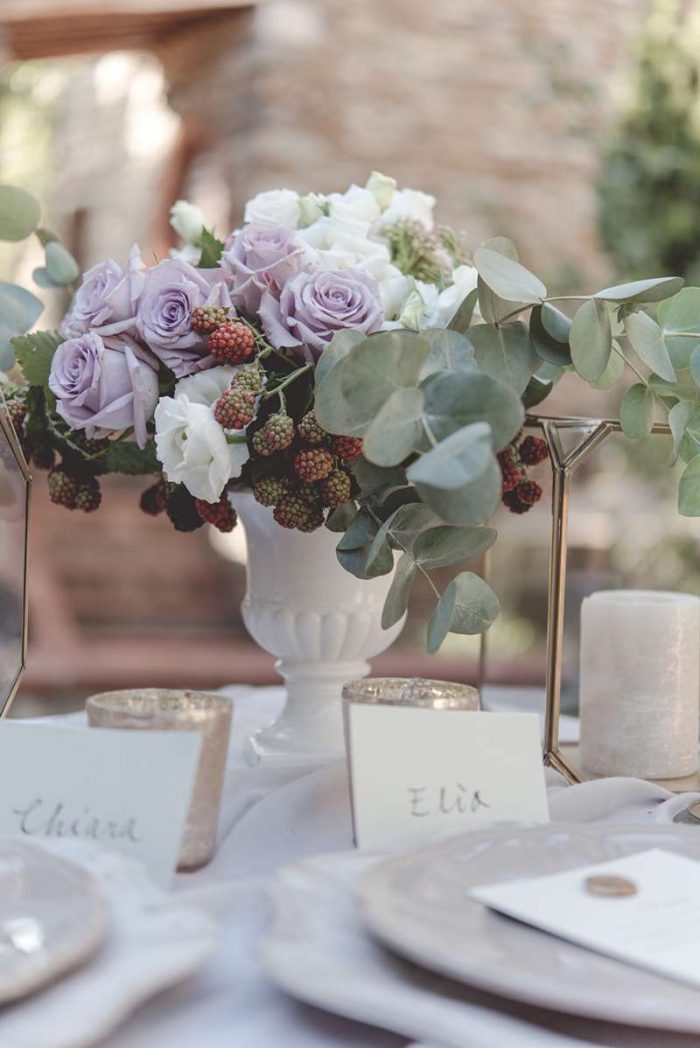 lilac roses and blackberries table centre