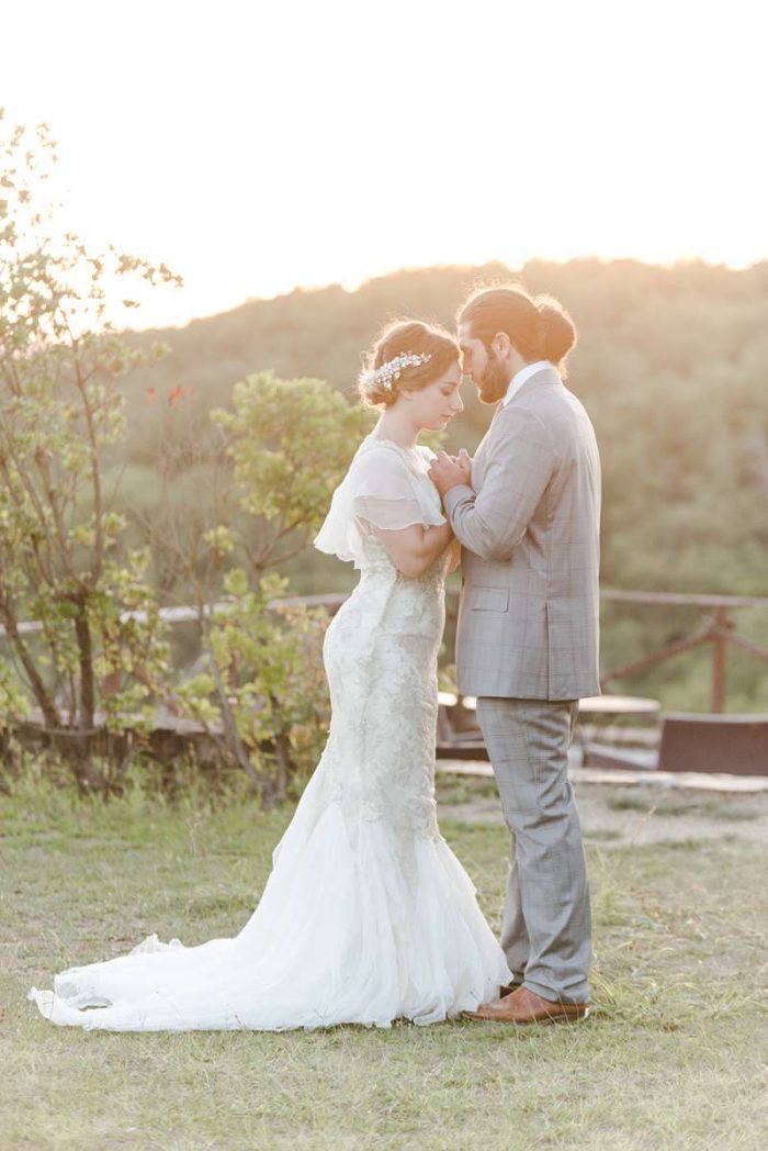 tuscany sunset wedding photography bride and groom