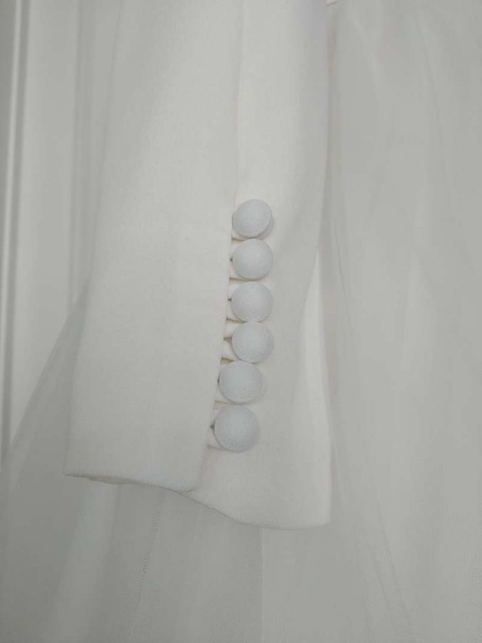 closed cuff on wedding top
