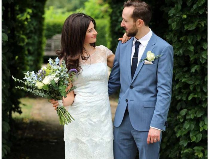 Cocktail wedding dress in pale blue and lace for Isabelle