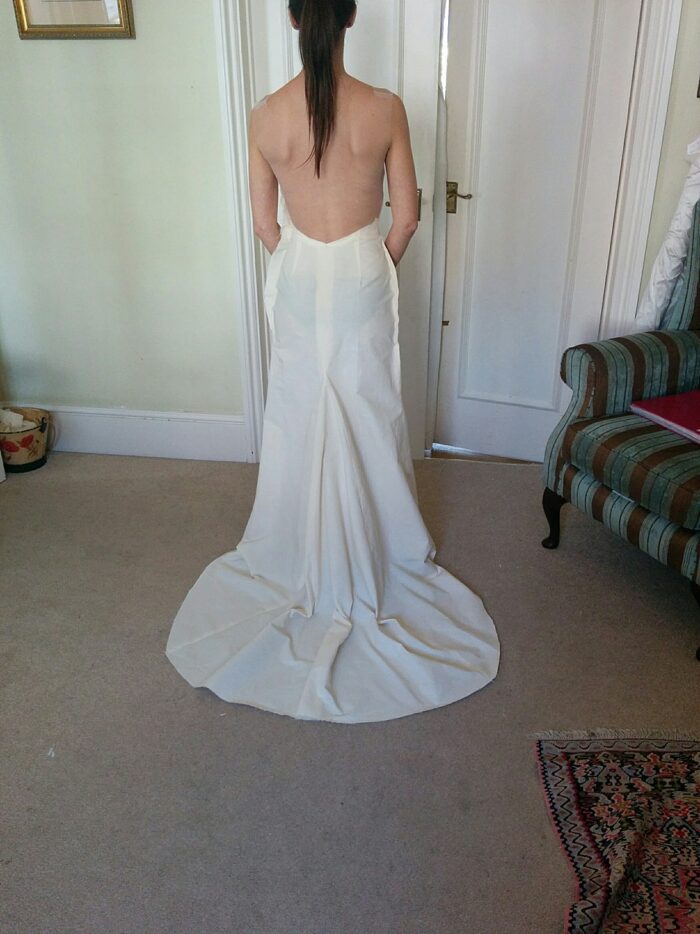Fitting picture of toile back
