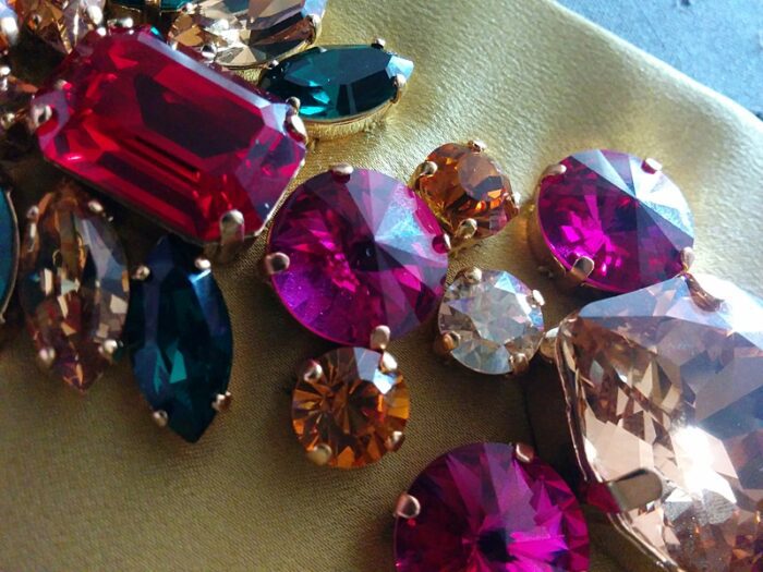 pointed back round marquise oval square Swarovski diamante sew on stones