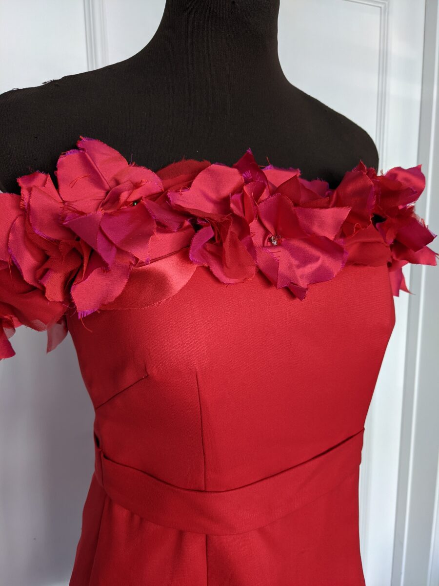 bardot off shoulder sleeveless neckline flower embellishment
