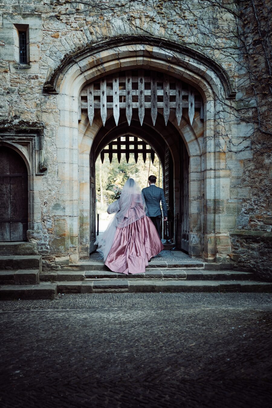 english british castle hever wedding kent south house of dragon bride groom couple