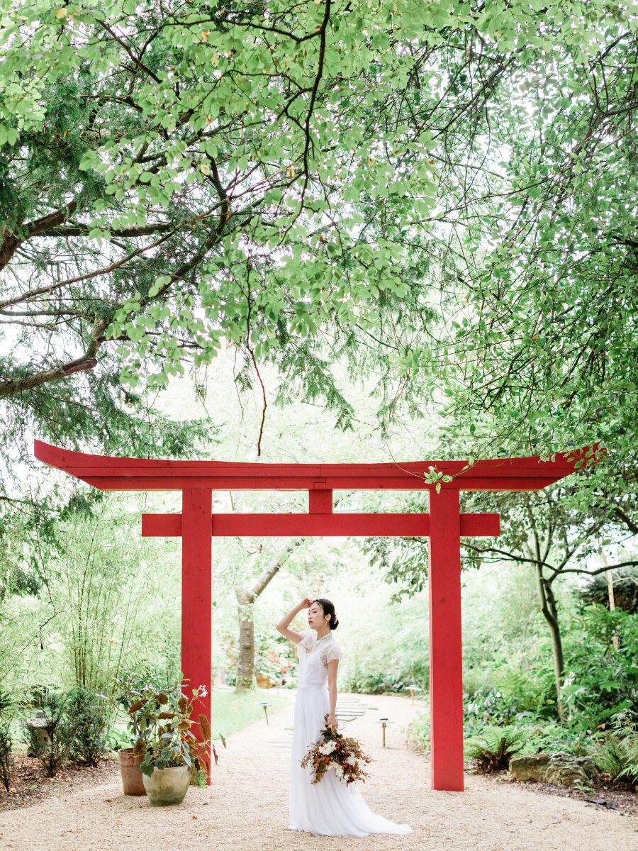 bridal shoot tori gate bride fashion bridal boutique cap sleeve bolero
