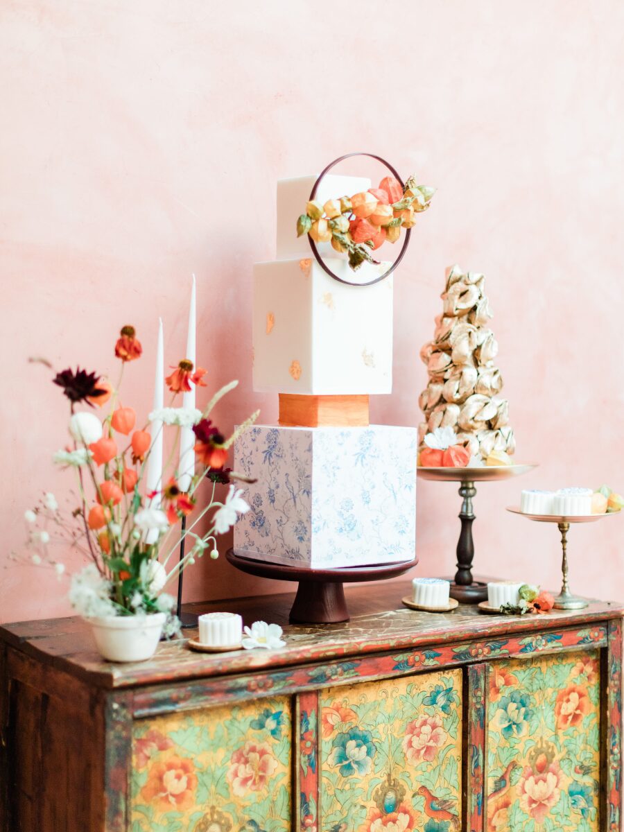 three tiered square cube wedding cake blue white chinese pottery inspired