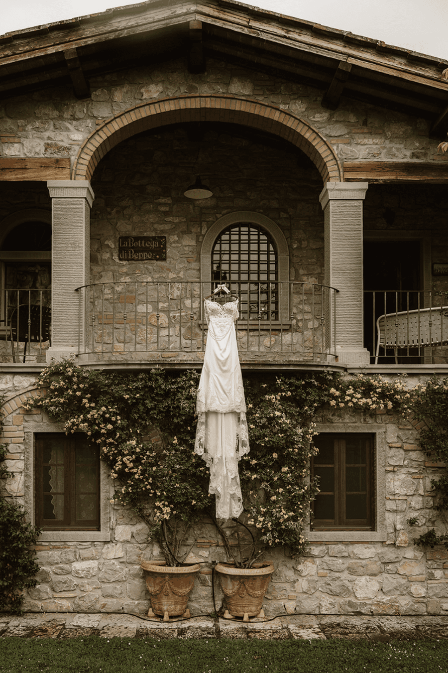 italian tuscany villa location wedding custom long beautiful ivory satin dress