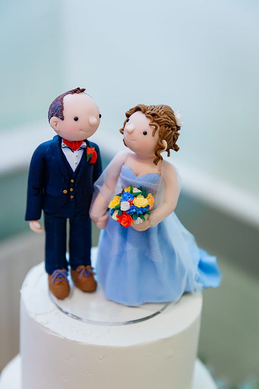 custom cake wedding cake topper bride groom matching
